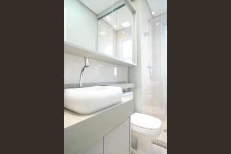 Apartamento à venda com 65m², 2 quartos e 2 vagasBanheiro da suíte