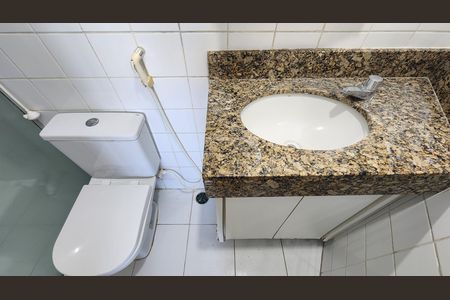 Casa para alugar com 100m², 3 quartos e 1 vaga Casa para alugar com 100m², 3 quartos e 1 vagaBanheiro Suíte 3