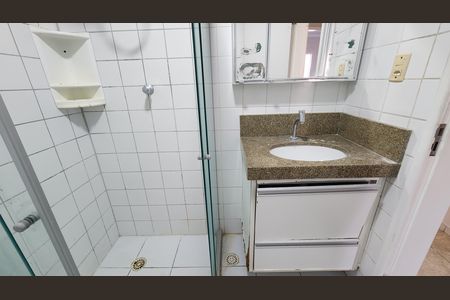 Casa para alugar com 100m², 3 quartos e 1 vaga Casa para alugar com 100m², 3 quartos e 1 vagaBanheiro Social