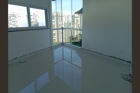 Casa à venda com 250m², 3 quartos e 2 vagas Casa à venda com 250m², 3 quartos e 2 vagasQuarto
