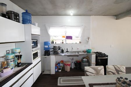 Casa à venda com 195m², 1 quarto e 1 vagaSala / Cozinha