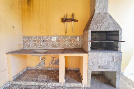 Casa à venda com 200m², 3 quartos e 3 vagas Casa à venda com 200m², 3 quartos e 3 vagasÁrea gourmet