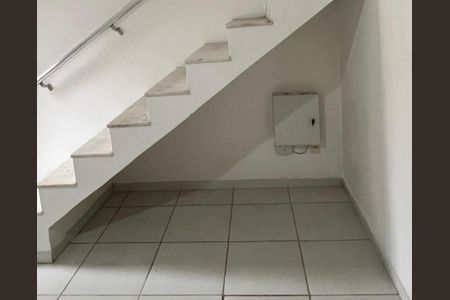 Casa para alugar com 80m², 2 quartos e 1 vaga