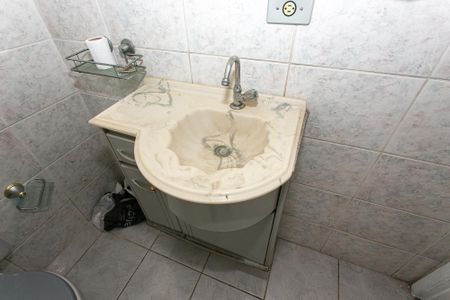 Casa à venda com 115m², 1 quarto e sem vaga Casa à venda com 115m², 1 quarto e sem vagaBanheiro