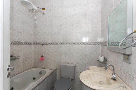 Casa à venda com 115m², 1 quarto e sem vaga Casa à venda com 115m², 1 quarto e sem vagaBanheiro