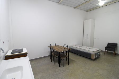Cozinha de kitnet/studio para alugar com 1 quarto, 33m² em Vila São Silvestre (zona Leste), São Paulo