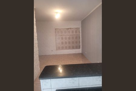 Sala de casa para alugar com 2 quartos, 55m² em Jardim das Oliveiras, São Paulo