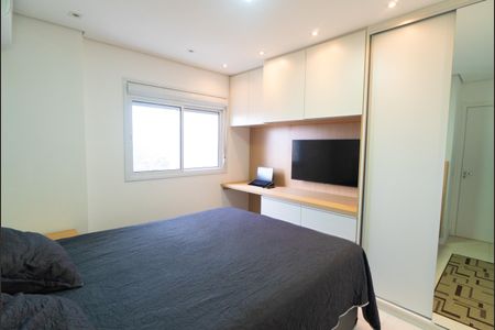 Suite de apartamento à venda com 1 quarto, 64m² em Jardim Prudência, São Paulo