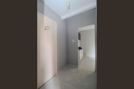 Apartamento para alugar com 24m², 1 quarto e sem vaga Apartamento para alugar com 24m², 1 quarto e sem vagaCorredor
