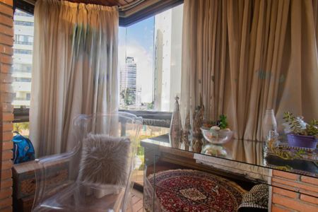 Apartamento à venda com 276m², 3 quartos e 3 vagas