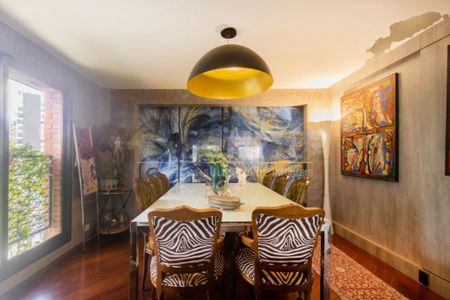 Apartamento à venda com 276m², 3 quartos e 3 vagas