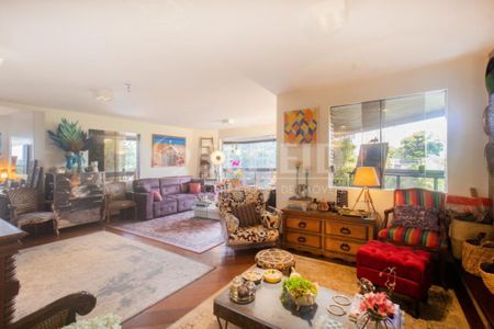 Apartamento à venda com 276m², 3 quartos e 3 vagas