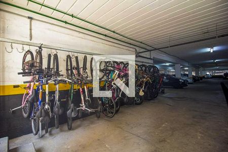 Apartamento à venda com 68m², 2 quartos e 2 vagas Apartamento à venda com 68m², 2 quartos e 2 vagasBicicletário