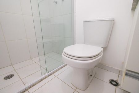 Apartamento à venda com 68m², 2 quartos e 2 vagas Apartamento à venda com 68m², 2 quartos e 2 vagasBanheiro Social