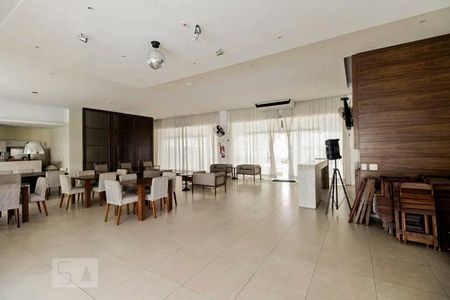 Apartamento à venda com 68m², 2 quartos e 2 vagas Apartamento à venda com 68m², 2 quartos e 2 vagasÁrea comum - Salão de festas