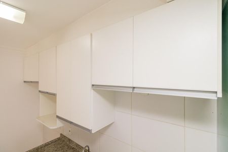 Apartamento à venda com 68m², 2 quartos e 2 vagas Apartamento à venda com 68m², 2 quartos e 2 vagasCozinha