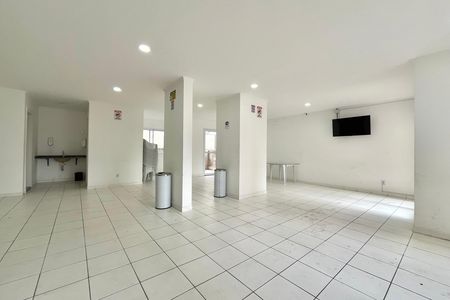 Apartamento à venda com 33m², 2 quartos e sem vaga Apartamento à venda com 33m², 2 quartos e sem vagaÁrea comum - Salão de festas