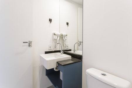 Studio para alugar com 25m², 1 quarto e sem vaga Studio para alugar com 25m², 1 quarto e sem vagaBanheiro