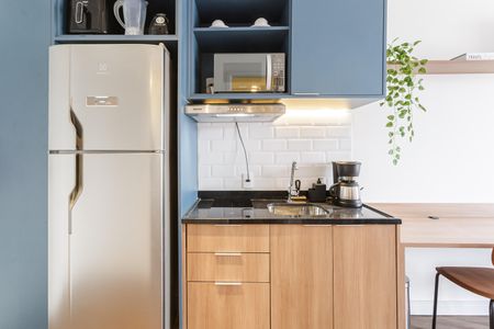 Studio para alugar com 25m², 1 quarto e sem vaga Studio para alugar com 25m², 1 quarto e sem vagaCozinha