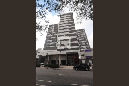 Apartamento à venda com 30m², 1 quarto e sem vaga Apartamento à venda com 30m², 1 quarto e sem vagaFachada e portaria