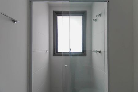 Banheiro de apartamento para alugar com 1 quarto, 30m² em Vila Graciosa, São Paulo