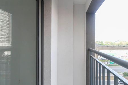 Apartamento à venda com 30m², 1 quarto e sem vaga Apartamento à venda com 30m², 1 quarto e sem vagaVaranda da Sala