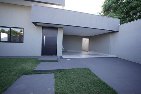 Casa à venda com 235m², 3 quartos e 2 vagas