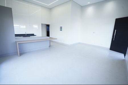 Casa à venda com 235m², 3 quartos e 2 vagas