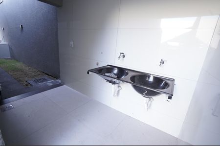Casa à venda com 235m², 3 quartos e 2 vagas