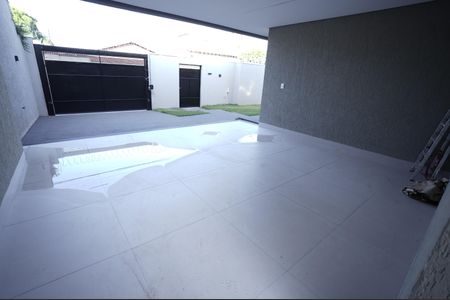 Casa à venda com 235m², 3 quartos e 2 vagas