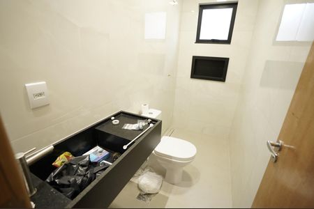 Casa à venda com 235m², 3 quartos e 2 vagas