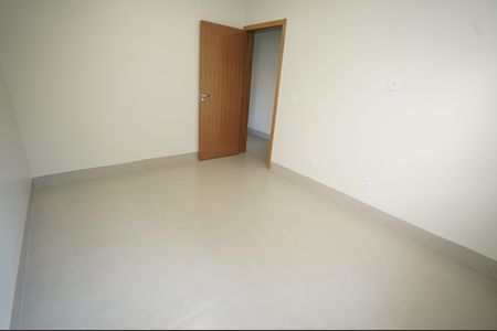 Casa à venda com 235m², 3 quartos e 2 vagas