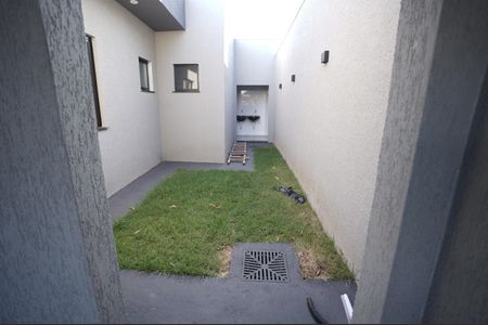 Casa à venda com 235m², 3 quartos e 2 vagas