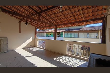 Casa de condomínio para alugar com 166m², 3 quartos e 1 vaga Casa de condomínio para alugar com 166m², 3 quartos e 1 vagaTerraço