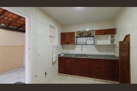 Casa de condomínio para alugar com 166m², 3 quartos e 1 vaga Casa de condomínio para alugar com 166m², 3 quartos e 1 vagaCozinha