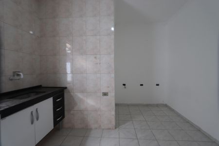 Sala/Cozinha de apartamento para alugar com 1 quarto, 28m² em Jardim Guairaca, São Paulo
