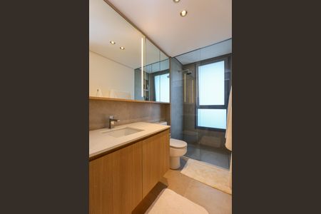Apartamento para alugar com 167m², 3 quartos e 3 vagasBanheiro 2 da Suíte 1
