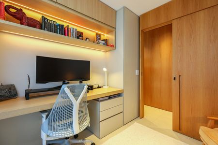 Apartamento para alugar com 167m², 3 quartos e 3 vagasEscritório