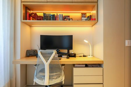Apartamento para alugar com 167m², 3 quartos e 3 vagasEscritório