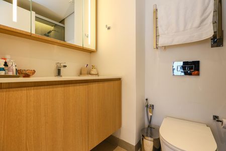 Apartamento para alugar com 167m², 3 quartos e 3 vagasBanheiro 1 da Suíte 1