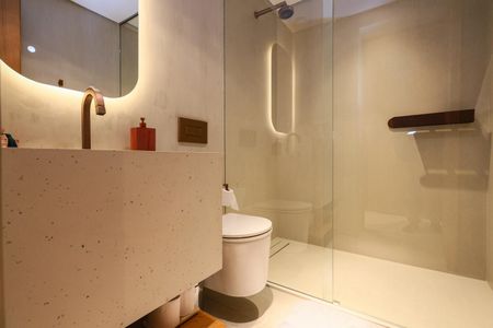 Apartamento para alugar com 167m², 3 quartos e 3 vagasBanheiro