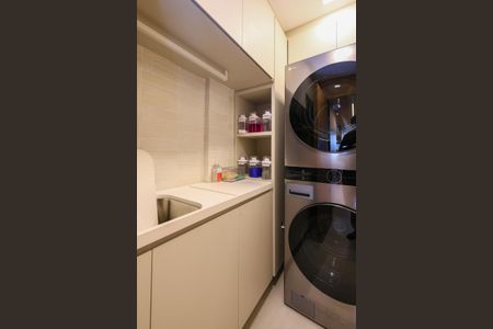 Apartamento para alugar com 167m², 3 quartos e 3 vagasÁrea de Serviço