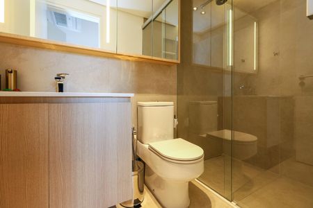 Apartamento para alugar com 167m², 3 quartos e 3 vagasBanheiro