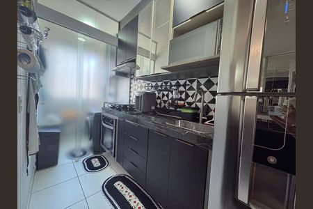 Apartamento à venda com 70m², 2 quartos e 2 vagas Apartamento à venda com 70m², 2 quartos e 2 vagasCozinha