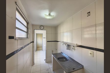Cozinha de apartamento para alugar com 2 quartos, 62m² em Jacarepaguá, Rio de Janeiro