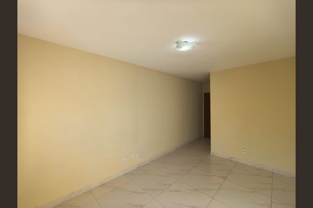 Sala de apartamento para alugar com 2 quartos, 62m² em Jacarepaguá, Rio de Janeiro