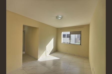 Sala de apartamento para alugar com 2 quartos, 62m² em Jacarepaguá, Rio de Janeiro