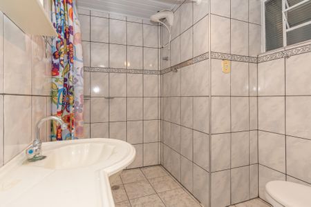 Casa à venda com 250m², 3 quartos e 5 vagasBanheiro da Suíte 