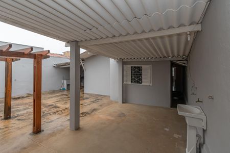 Casa à venda com 250m², 3 quartos e 5 vagasÁrea de Serviço