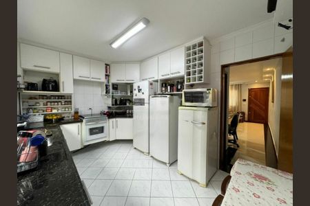 Casa à venda com 130m², 3 quartos e 2 vagas